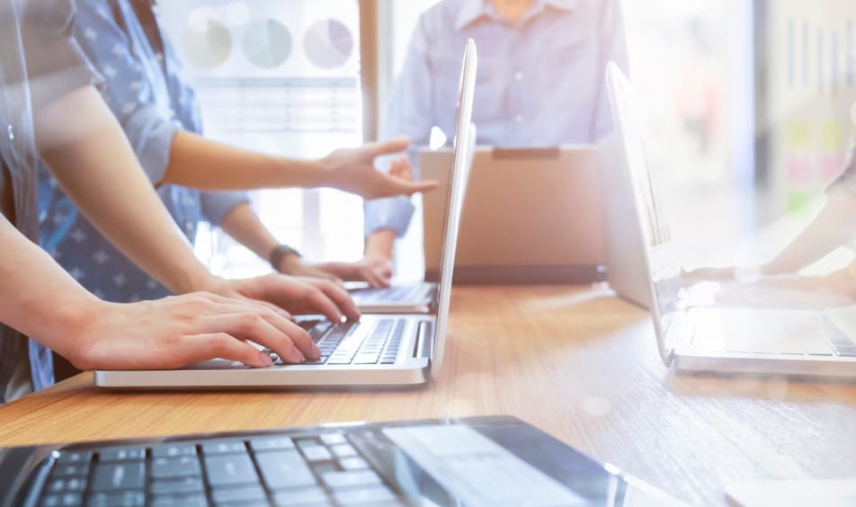 Work With A Property Agent To Avoid Pitfalls And Expensive Mistakes 