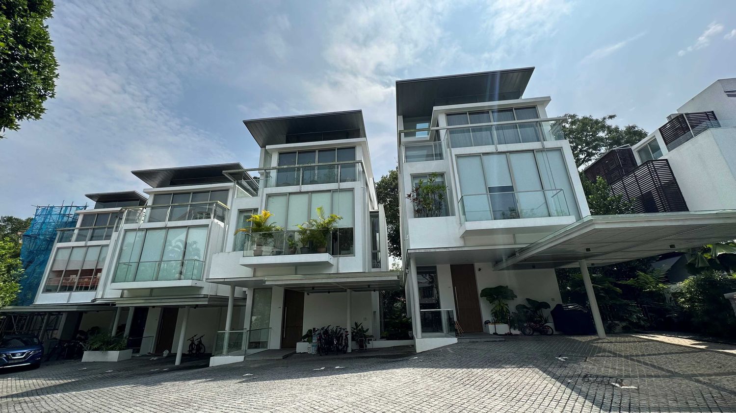 Four Freehold Strata Bungalows In Vanda Crescent To Be Put Up For Private Treaty Sale For A Guide Price Of $33 Million