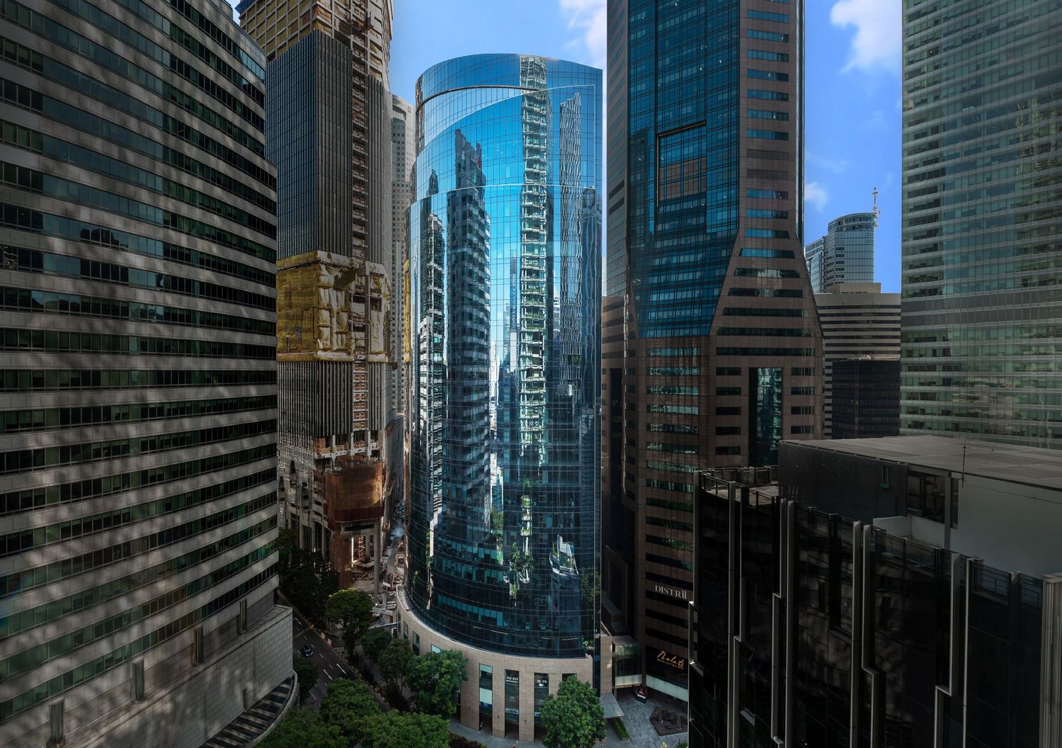 Plus Pictures and Artist Impression
